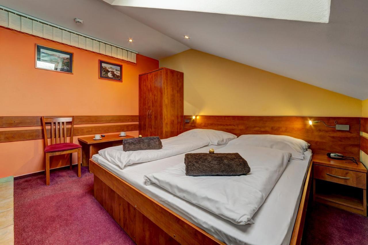 Apartmanovy Dom Slniecko Žiar Buitenkant foto