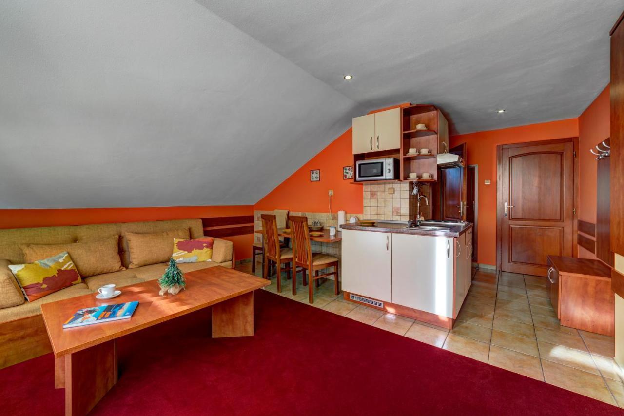 Apartmanovy Dom Slniecko Žiar Buitenkant foto