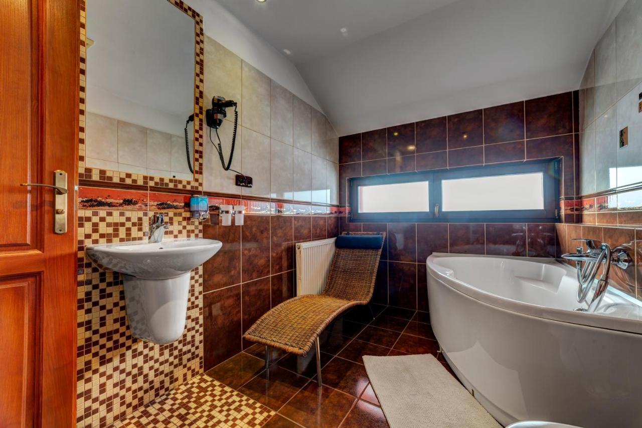 Apartmanovy Dom Slniecko Žiar Buitenkant foto
