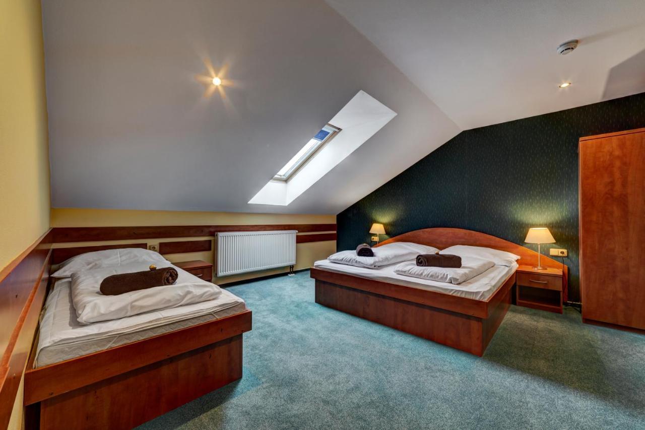 Apartmanovy Dom Slniecko Žiar Buitenkant foto