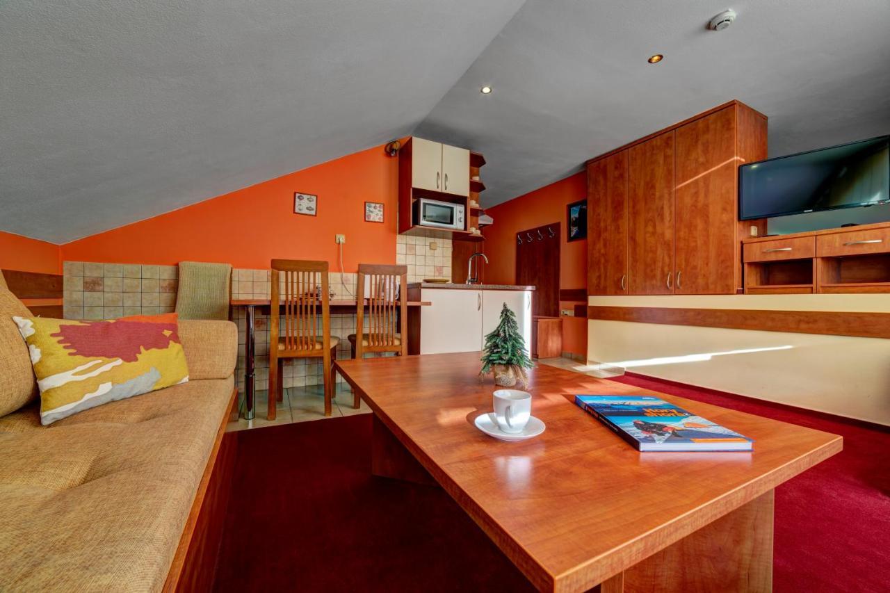 Apartmanovy Dom Slniecko Žiar Buitenkant foto