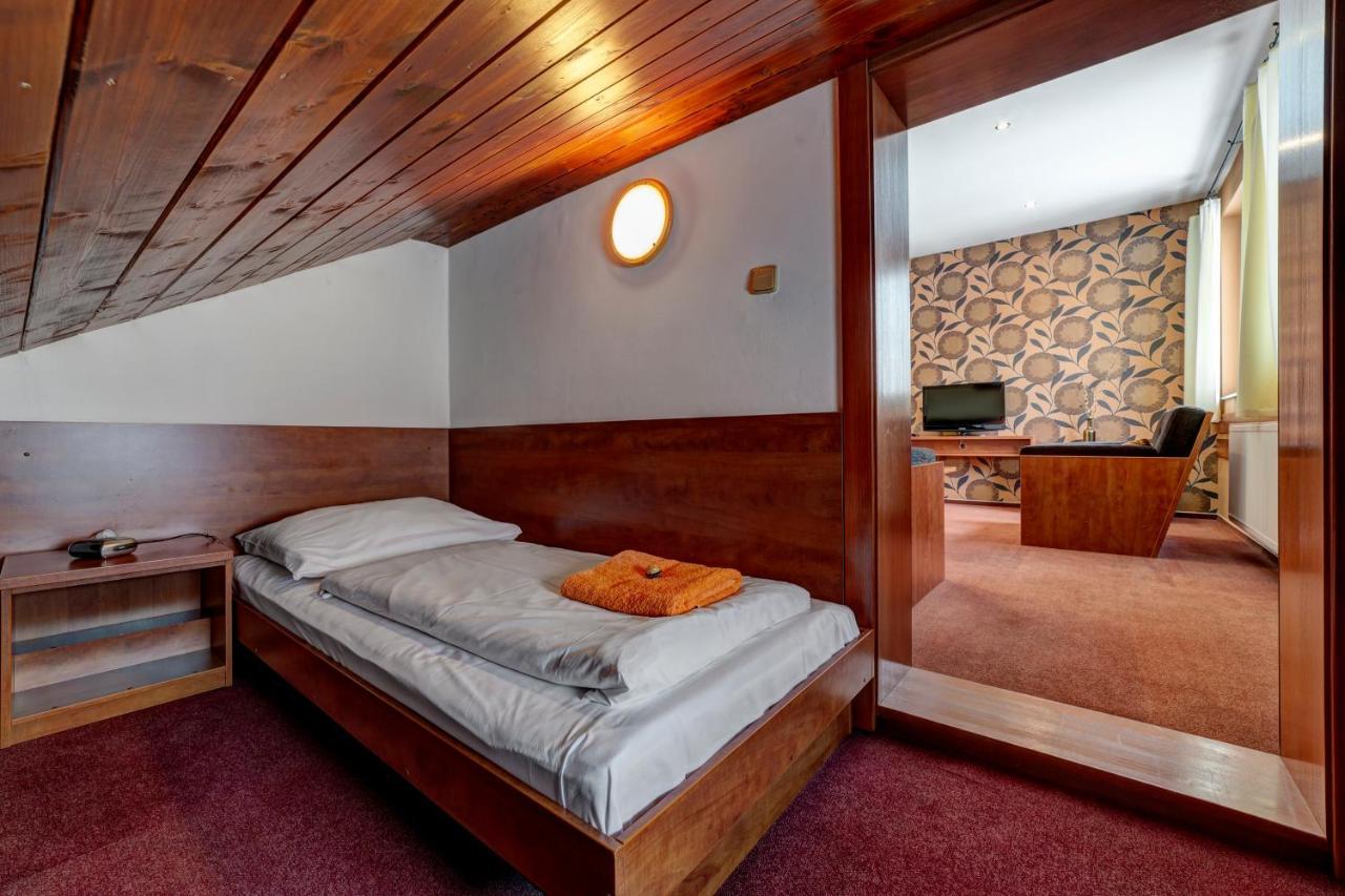 Apartmanovy Dom Slniecko Žiar Buitenkant foto
