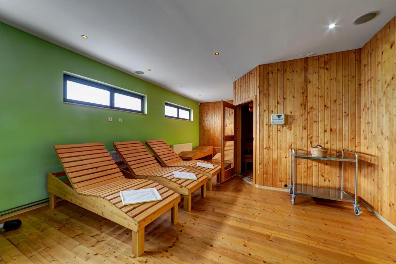Apartmanovy Dom Slniecko Žiar Buitenkant foto
