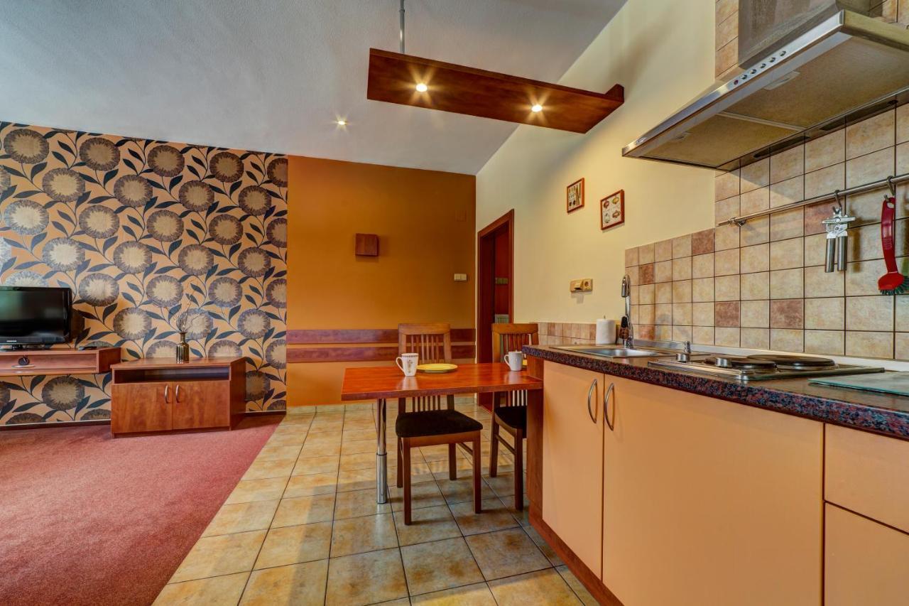Apartmanovy Dom Slniecko Žiar Buitenkant foto